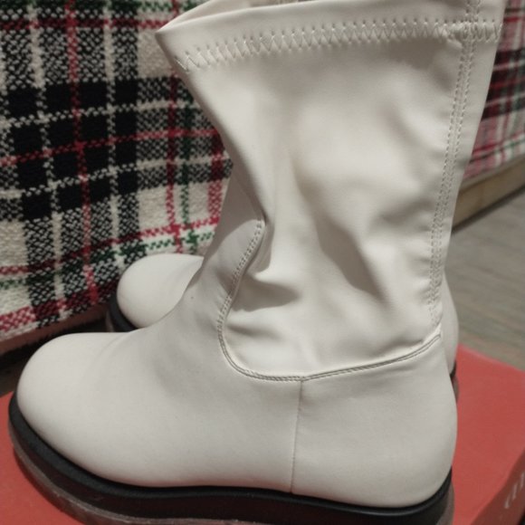 RAID white boots - Picture 2 of 2